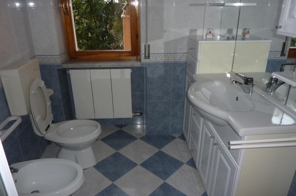 Casa Sant'Antonio Apartment Malcesine Bagian luar foto