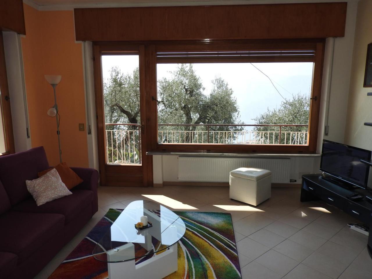 Casa Sant'Antonio Apartment Malcesine Bagian luar foto